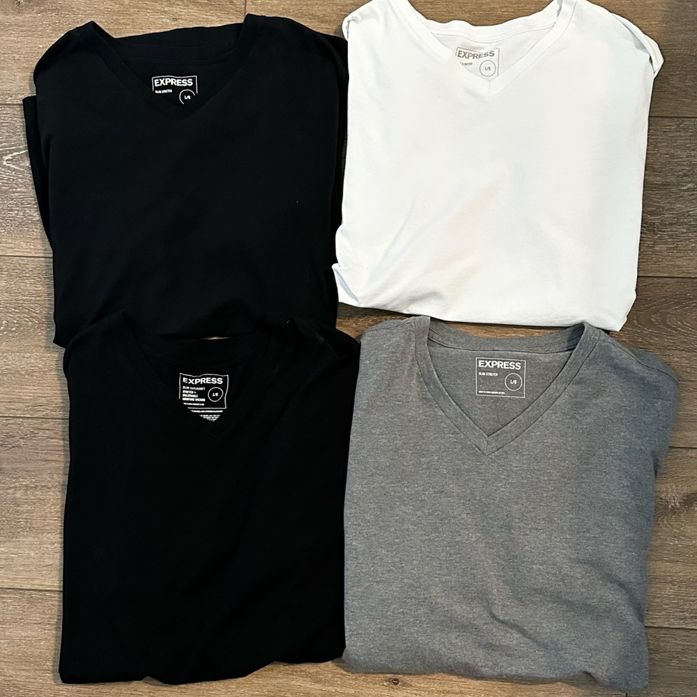4 pack of Express V Neck Tshirts